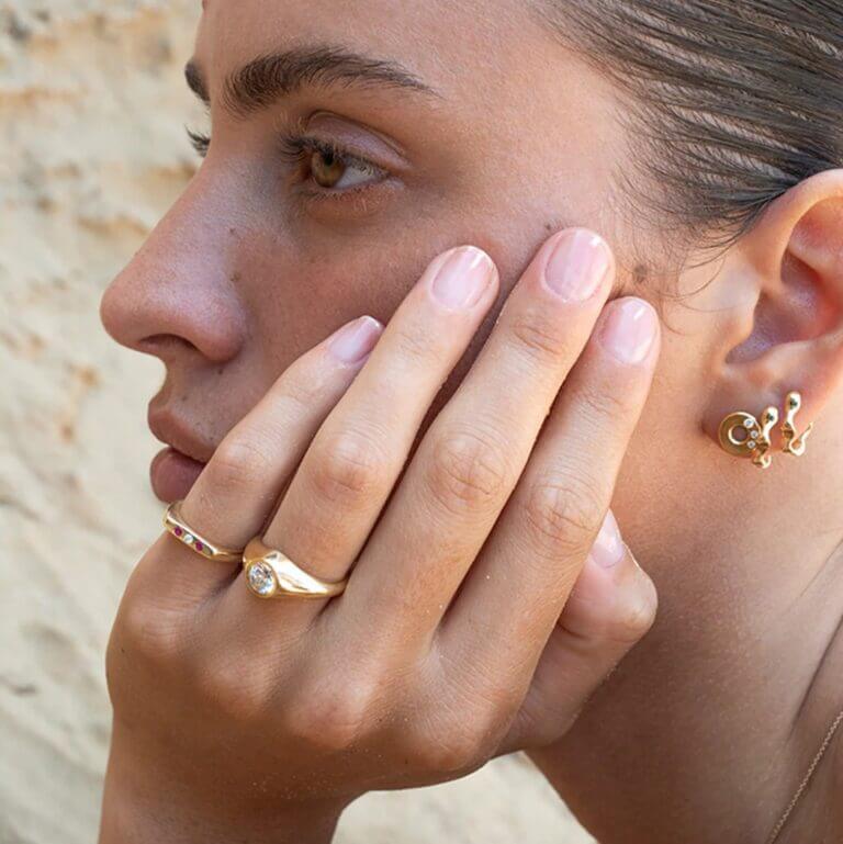 Oblong signet ring1 Modlinger