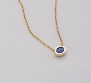 Oval blue sapphire necklace Modlinger