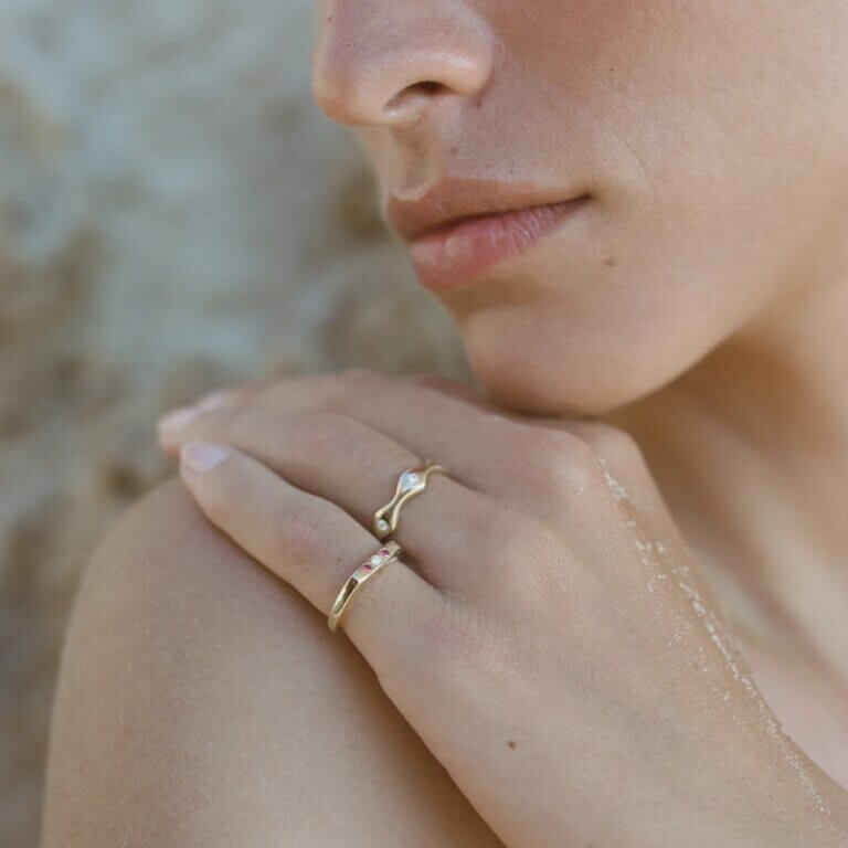 Sculpted wave ring1 Modlinger